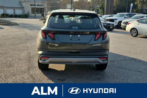 2026 Hyundai TUCSON Hybrid Blue SE