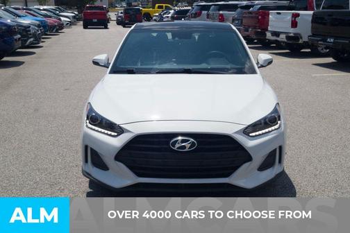 Chalk White 2019 Hyundai Veloster 2.0 Premium