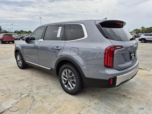 2023 Kia Telluride LX