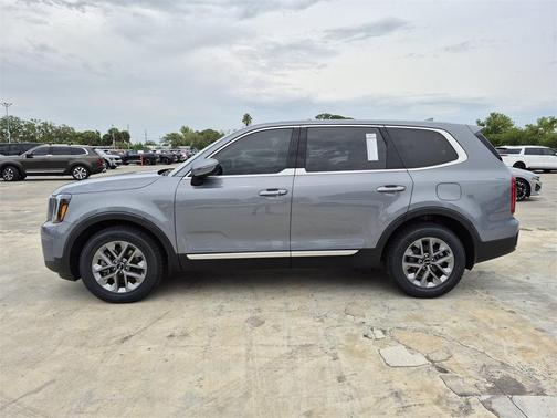 2023 Kia Telluride LX