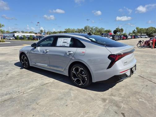 2025 Kia K5 GT-Line