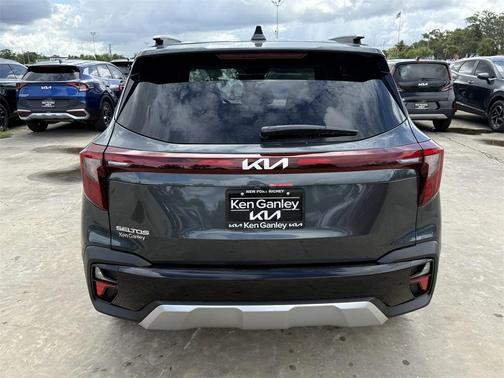 2025 Kia Seltos EX