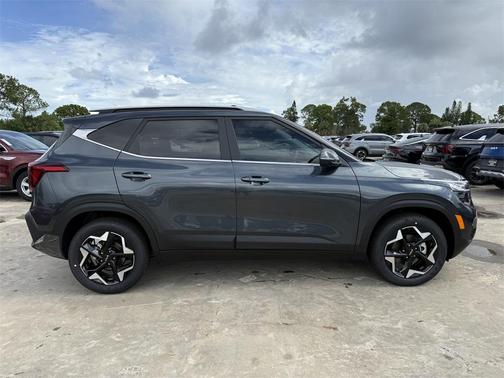2025 Kia Seltos EX