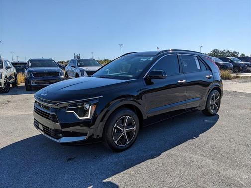 2025 Kia Niro SX