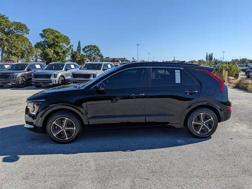 2025 Kia Niro SX