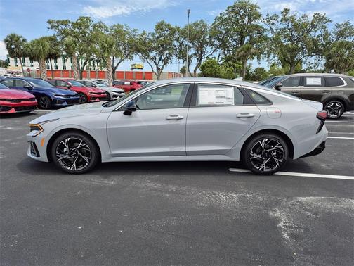 2025 Kia K5 GT-Line