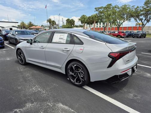 2025 Kia K5 GT-Line