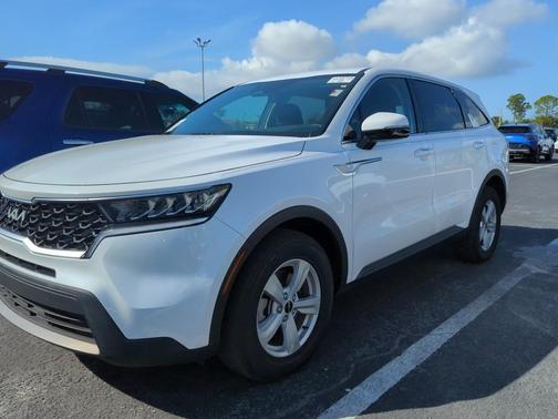 2023 Kia Sorento LX