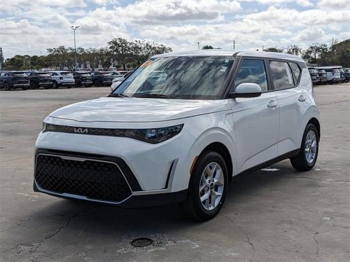 2025 Kia Soul LX