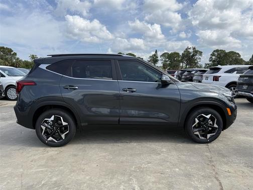 2025 Kia Seltos EX