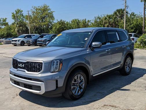 2025 Kia Telluride LX