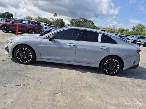 2022 Kia K5 GT-Line