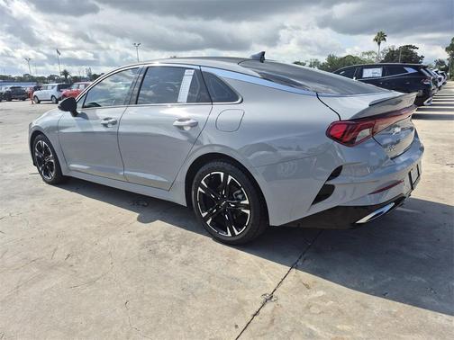 2022 Kia K5 GT-Line