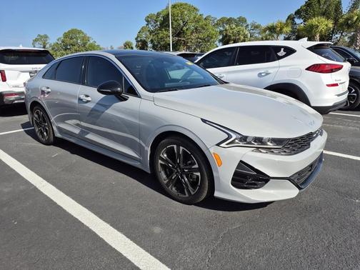 2022 Kia K5 GT-Line