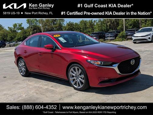 Soul Red Crystal Metallic 2019 Mazda Mazda3 FWD w/Select Package