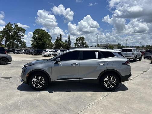 2025 Kia Sportage LX