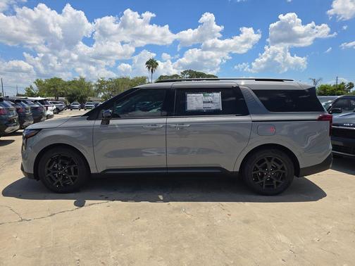 Ceramic Silver 2026 Kia Carnival SX Prestige