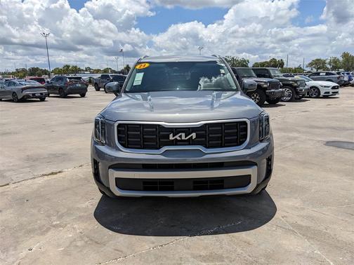 2023 Kia Telluride S