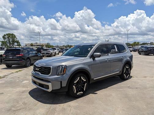 2023 Kia Telluride S