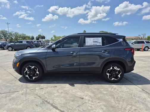 2025 Kia Seltos EX