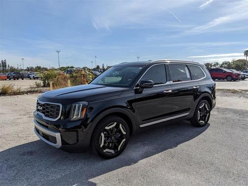 2023 Kia Telluride S