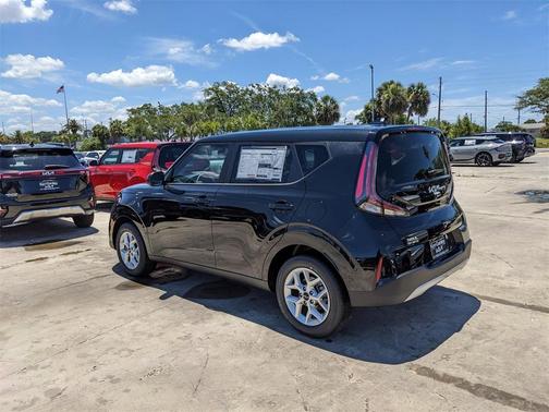 2025 Kia Soul LX