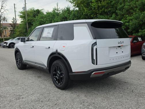 Glacial White Pearl 2027 Kia Telluride LX