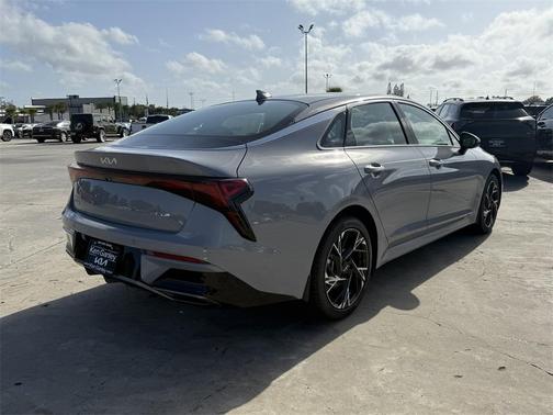 2026 Kia K5 GT-Line