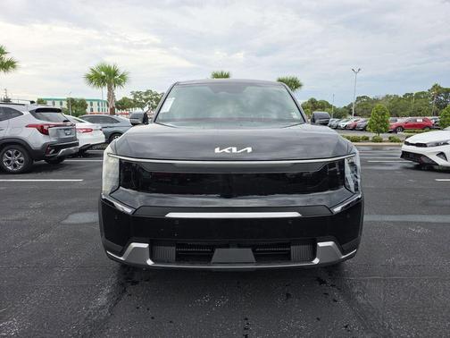 2026 Kia EV9 Light Long Range
