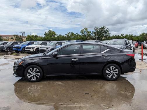 2022 Nissan Altima 2.5 S