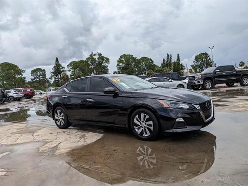 2022 Nissan Altima 2.5 S