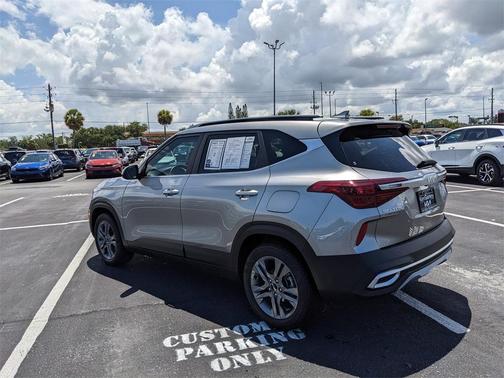 2023 Kia Seltos S