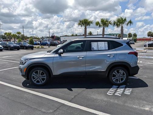 2023 Kia Seltos S