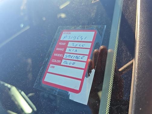 2025 Kia Sportage EX