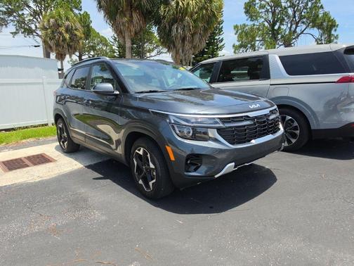 Gravity Gray 2025 Kia Seltos S