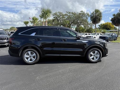 2026 Kia Sorento LX