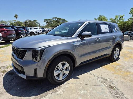 2025 Kia Sorento LX