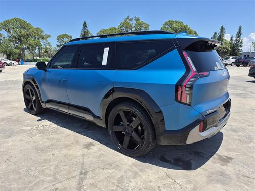 2024 Kia EV9 GT-Line