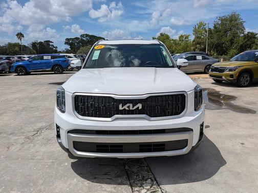 Glacial White Pearl 2025 Kia Telluride EX