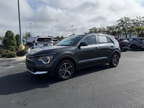 2025 Kia Niro EX