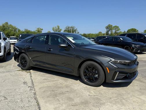 2026 Kia K5 LXS