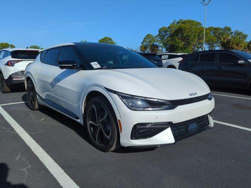 Snow White Pearl 2024 Kia EV6 GT-Line