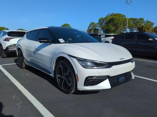 Snow White Pearl 2024 Kia EV6 GT-Line