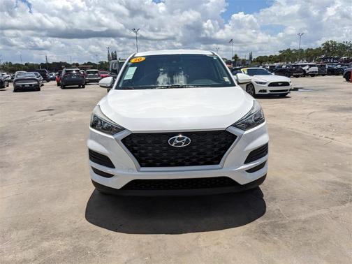 2020 Hyundai TUCSON SE