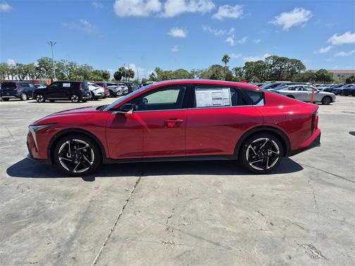 2025 Kia K4 GT-Line