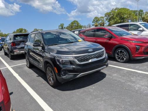 2021 Kia Seltos S