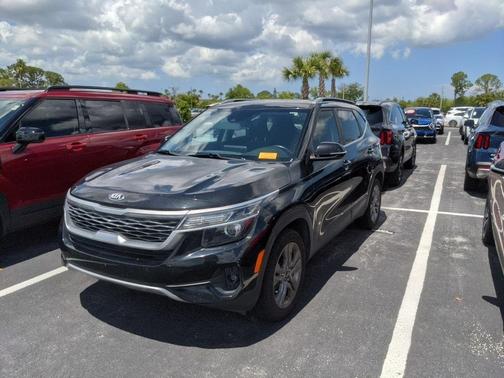 2021 Kia Seltos S