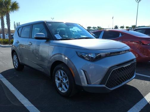 2025 Kia Soul LX