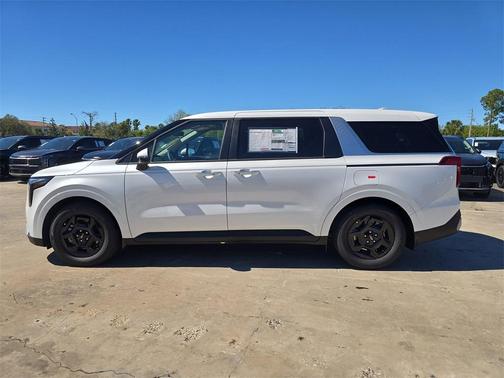 2026 Kia Carnival LXS