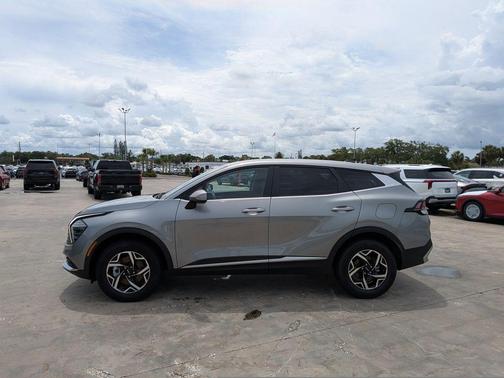 Steel Gray 2024 Kia Sportage LX